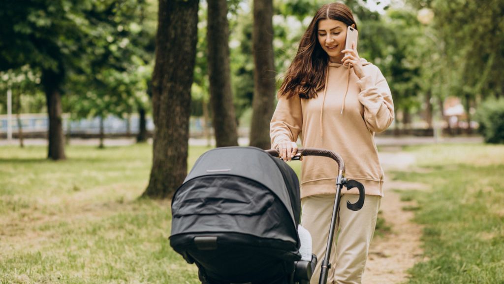 Mother receiving support for postpartum mental health symptoms
